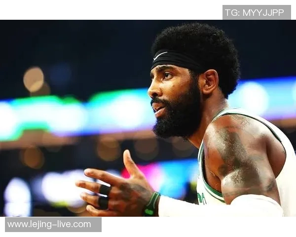 76人半场领先22分马克西独得18分勇士首节仅得10分表现惨淡