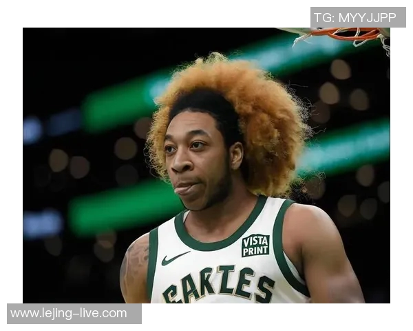 步行者签约卡梅隆佩恩为训练营球员同时裁掉德朗赖特