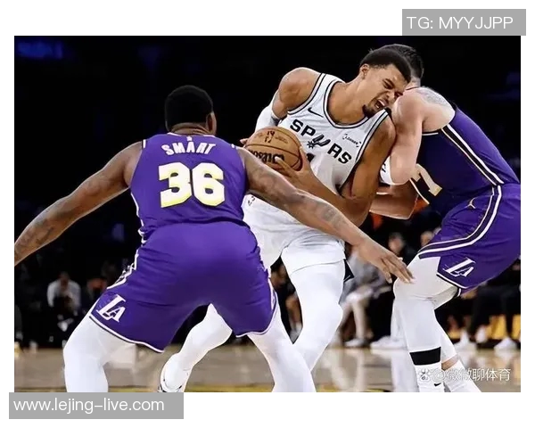 连败爵士快船迎战湖人CC坚信团队不会因两场失利失去斗志